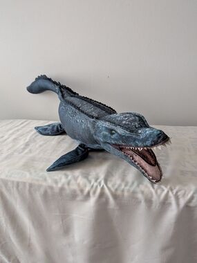 Jurassic World Park Mosasaurus Dinosaur Plush 24" Universal Studios Exclusive